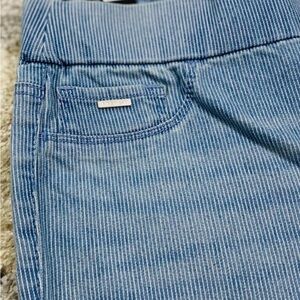 Nine West Heidi Pull-On Skimmer NWOT 14 blue/white pinstripe